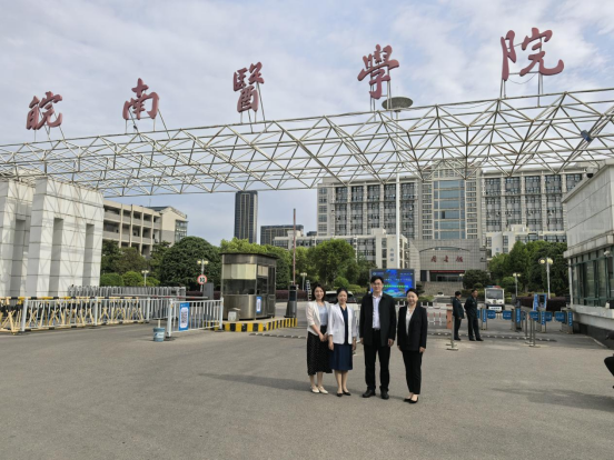 狠狠亚洲超碰狼人久久