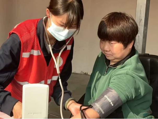 狠狠亚洲超碰狼人久久